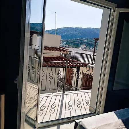 Hollywood Hotell *
