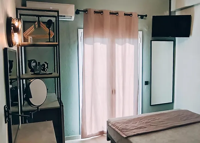 Hollywood Hotel Skiathos-Stadt