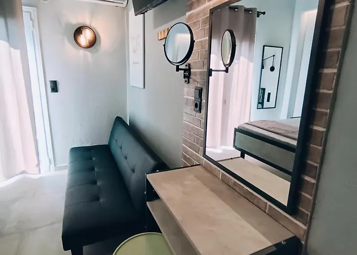 Hollywood Hotel Skiathos-Stadt