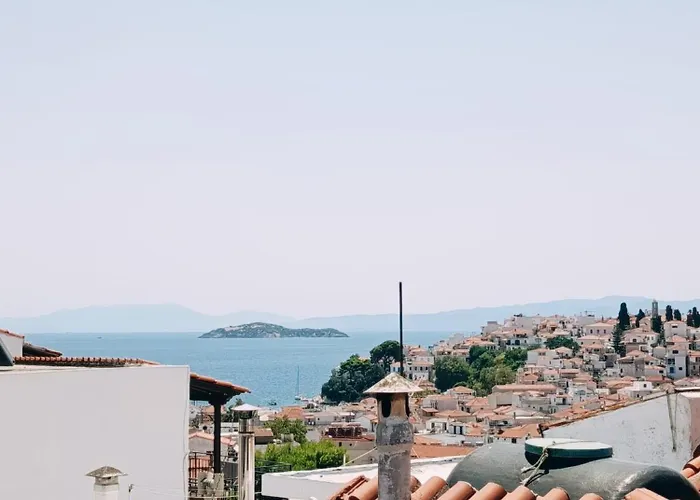 Hollywood Skiathos-Stadt