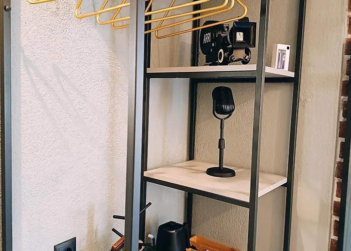 Hollywood * Skiathos-Stadt