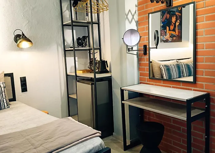 Hollywood * Skiathos-Stadt