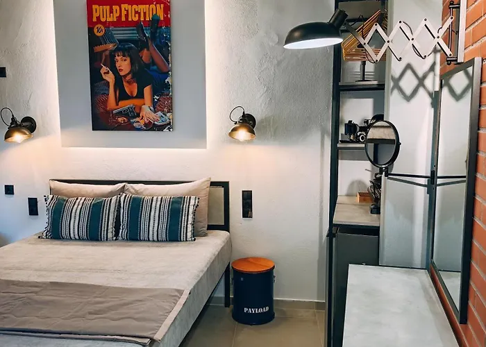 Hollywood Skiathos-Stadt