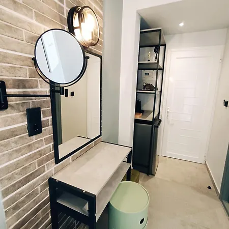 Hollywood * Skiathos