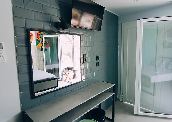 Hollywood Skiathos Town